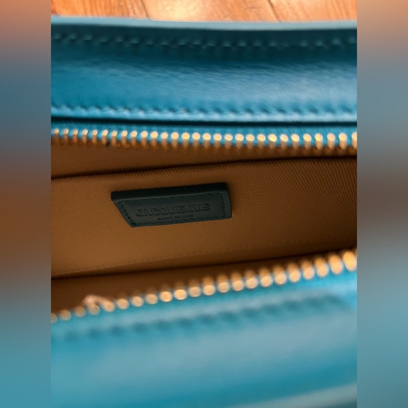 NWT JACQUEMUS La Vague Shoulder bag turquoise - Picture 5 of 6